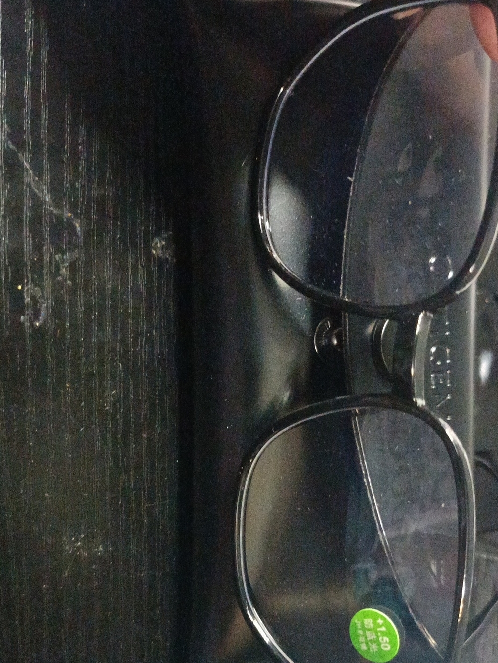Black Metal Frame Reading glasses - Classic Black